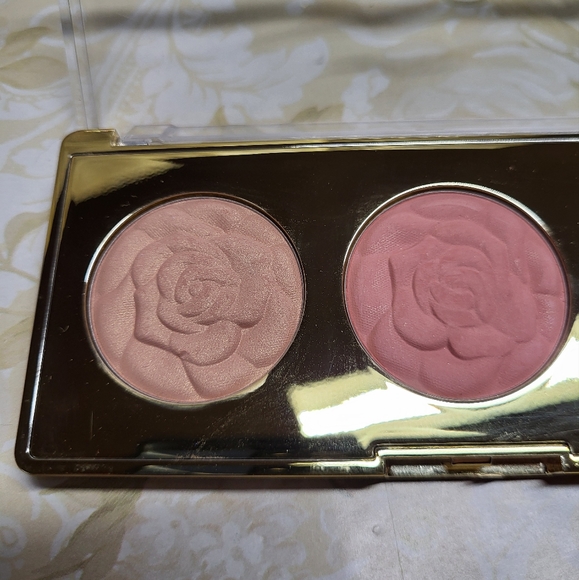 Milani Eye & Face Palette Bundle - Picture 14 of 16